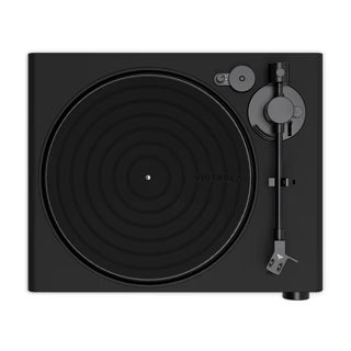 Victrola VPT-2000-BLK-ORT Onyx Turntable Ortofon Sonos Ready
Black turntable with a white background