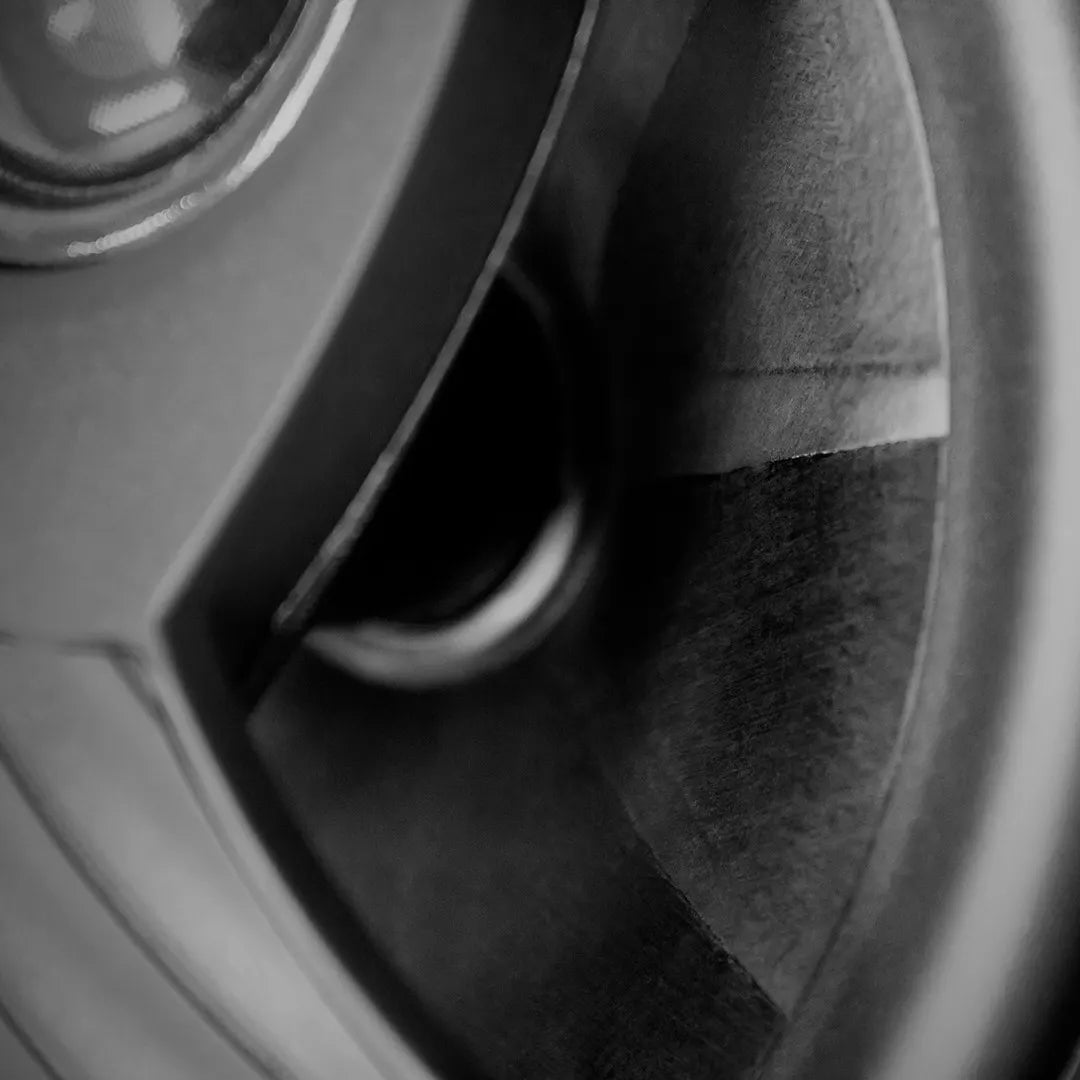 Elura S6.5ST 6.5 Inch Stereo In-Ceiling Dual Speaker by Sonance
Close-up of a speaker
