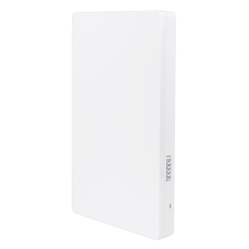 Araknis AN-520-AP-O Wi-Fi 6 Outdoor Access Point PoE+ 3000Mbps
White rectangular device with 'Araknis' branding on a white background