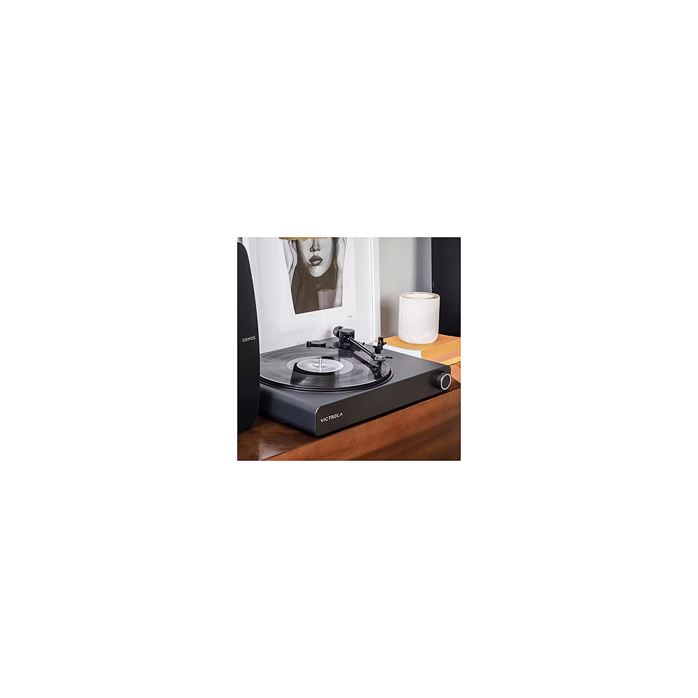 Victrola VPT-2000-BLK-ORT Onyx Turntable Ortofon Sonos Ready in a living room 